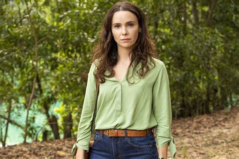 Débora Falabella fala sobre a volta às novelas após 6 anos 07 04 2023