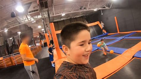 Skyzone Trampoline Park Youtube