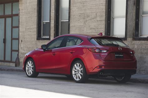 Mazda 3 Hatchback Photos and Specs. Photo: Mazda 3 Hatchback hatchback ...