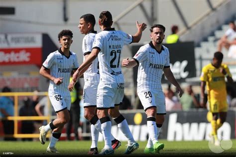 Farense goleia equipa sub 23 contributo de dois reforços Postal