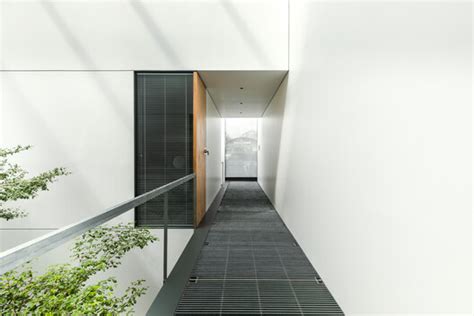 House Of Light Voids Byrayboedi Archdaily