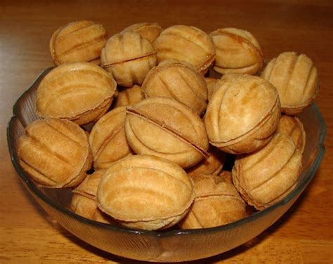 Oreshki Delicious Walnut Shaped Russian Cookies With Caramel Dulce De