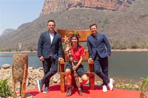 Im A Celeb Champ Myleene Klass Unveils Endless Legs In Skimpy Hot Pink Shorts Daily Star