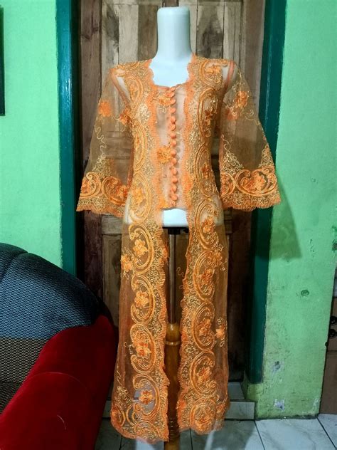 Kutu Baru Brokat Tile Mewah Kebaya Wisuda Kebaya Tunangan Kebaya