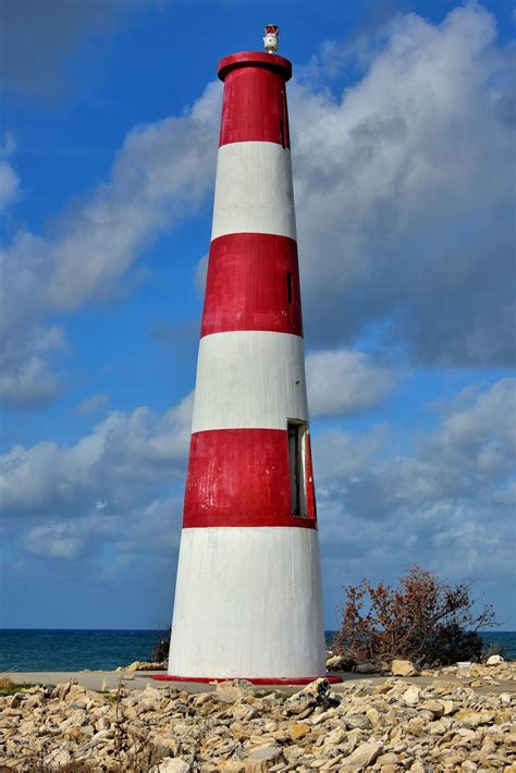 Pinder’s Point Lighthouse in Freeport, Bahamas - Encircle Photos