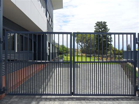 Why People Choose Aluminium Slat Gates Perth — Craftsman Fencing