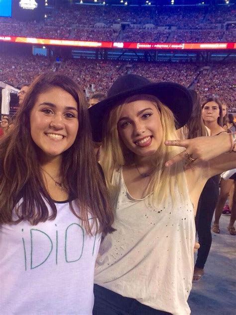 Pin By Electra Heart On Halsey Blonde Hair Women Halsey My Girl