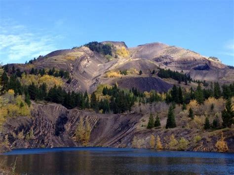 Coal mining revival in Crowsnest Pass eyed by Australian company | CBC News