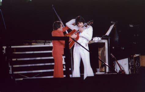 December 31 1975 Elvis At The Pontiac Silverdome Mi Unusual Stage