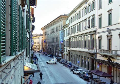 Firenze Con Gli Alberi O Con Le Tende I Due Progetti Per Via Cavour