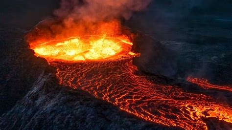 The Devastating Effects Of A Supervolcano Explosion Explained