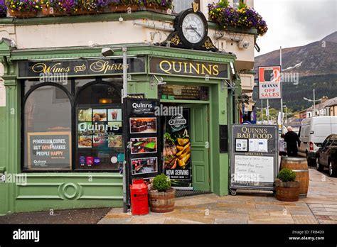 Outside Restaurant Northern Ireland Hi Res Stock Photography And Images