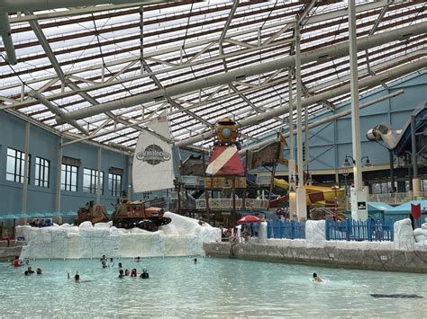 Aquatopia Indoor Waterpark At Camelback Lodge Everything You Need To Know