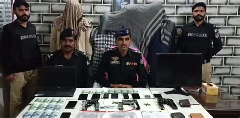 Karachi Police Arrests Four Street Criminals