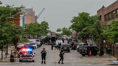 July 4 Parade Shooting In Illinois Parade Shooting Man In Custody After Hunt For Gunman The