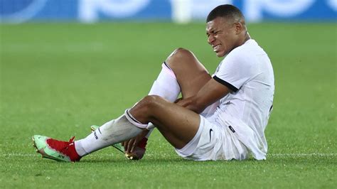 Bruges Psg Ligue Des Champions Kylian Mbappé Sort Sur Blessure