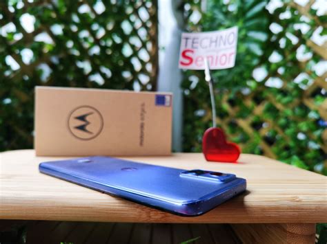 Test Motorola edge 30 neo - technologia oraz design - TECHNOSenior