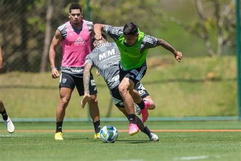 Escalação do Atlético MG Galo não terá Hulk mas conta retornos