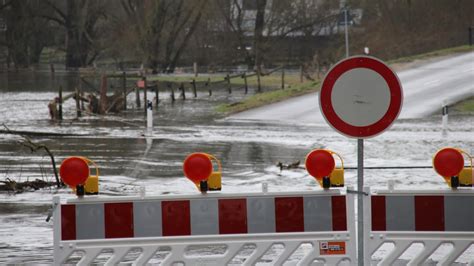 M Ssen Wetter Genau Beobachten Hochwasserlage Weiter Angespannt