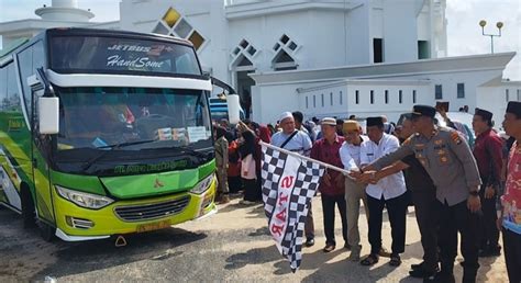 Pemkab Bangka Selatan Lepas Keberangkatan Jamaah Calon Haji Tahun