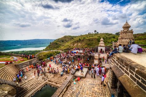 Lonar Crater Lake - The Mysterious secret of Maharashtra