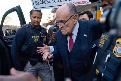 Berichte Donald Trumps Ex Anwalt Rudy Giuliani Muss Wegen Verleumdung