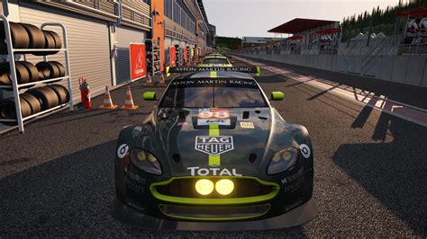 Aston Martin Gte Am Le Mans For Urd Egt Arthur Merlin