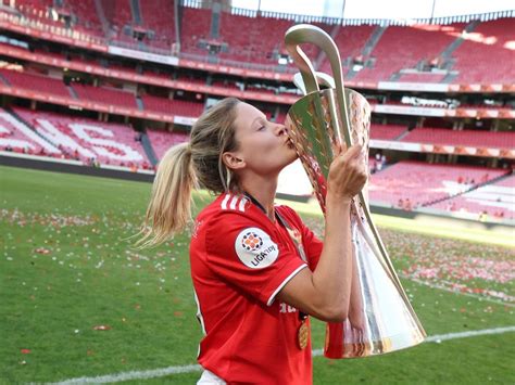 Benfica S Canadian Striker Cloe Lacasse Highly Likely To Join Arsenal