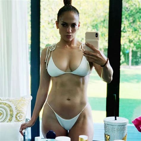 Jennifer Lopez Presumió Su Increíble Cuerpo En Una Foto Al Natural