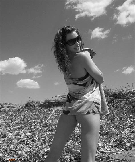 Amateur Gf Nude At Beach Mobile Homemade Porn Sharing