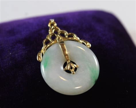 Vintage 14k Gold Disk Shape Natural Pale And Green Ja Gem