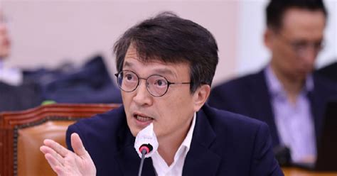 경찰 청담동 술자리 주장 김의겸 불송치면책특권 해당