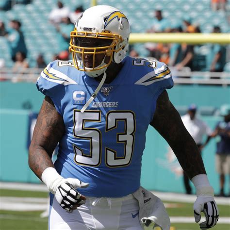 Chargers' Mike Pouncey to Have Surgery on Hip Injury, Will Miss Rest of ...