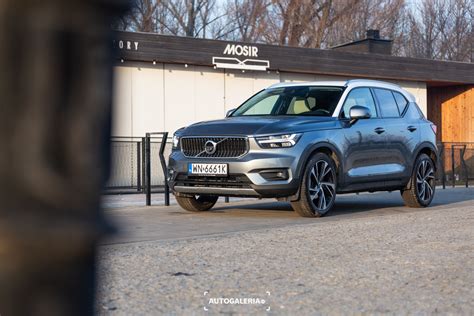 Oszczędny i dynamiczny Testujemy Volvo XC40 T3 autoGALERIA