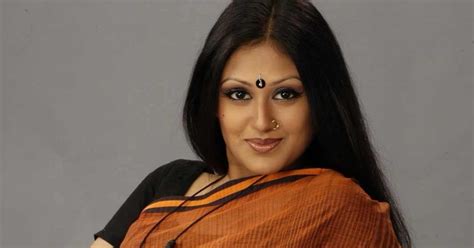 BANGLADESHI HOT MODEL ACTRESS Bangladeshi Model Actress Kushum Shikdar Latest Picture