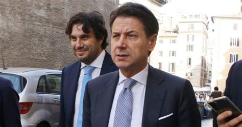 Regionali Conte Vede I Vertici Lombardi Del M5s Il Consigliere De