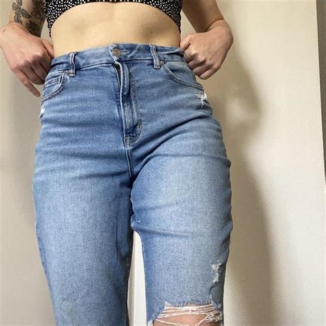 American Eagle Stretch Curvy Mom Jean 8 Short Depop