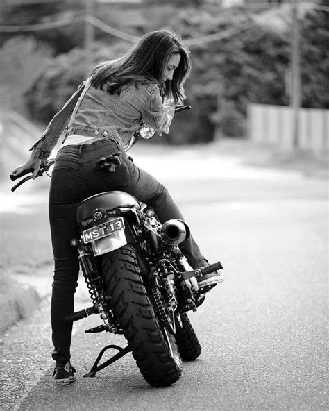 Pin By Leroy Van Mudh On Motorcycle And Women Cafe Racer Girl