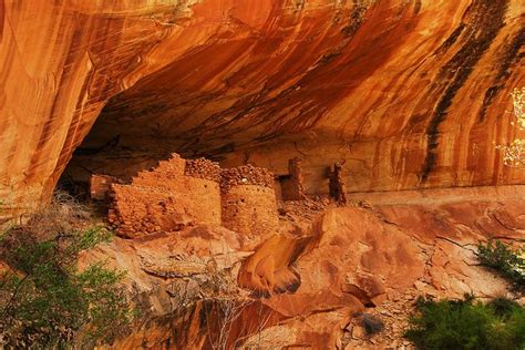 Monarchs Cave Anasazi Ruin Ancient Architecture Ancient Ruins Red