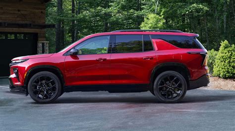 Chevrolet Traverse Debuts With New Look Rugged