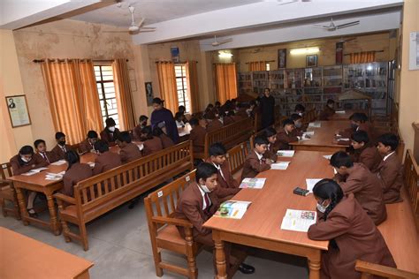 Library St Thomas School