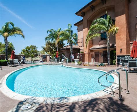 HAMPTON INN & SUITES TEMECULA $100 ($̶1̶1̶6̶) - Updated 2019 Prices ...