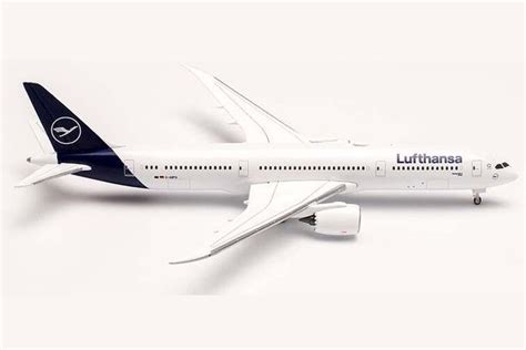 Lufthansa Boeing 787 Lufthansa Boeing 787 9 Dreamliner D ABPA Berlin