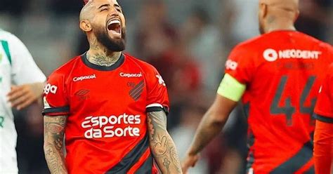 Aseguran Que Nueva Oferta Econ Mica De Byn A Arturo Vidal Lo Convierte