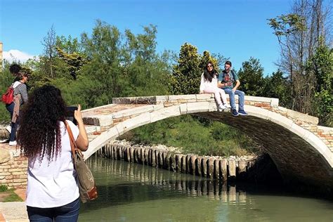 Murano Burano And Torcello Islands Boat Tour From Venice Hellotickets