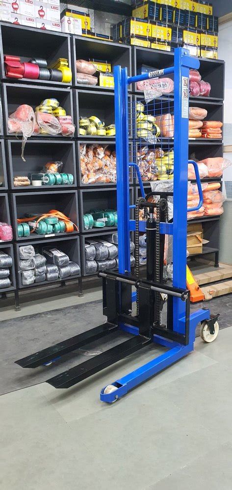 Crossbee Mild Steel Manual Stacker 1 Ton For Material Handling At Rs