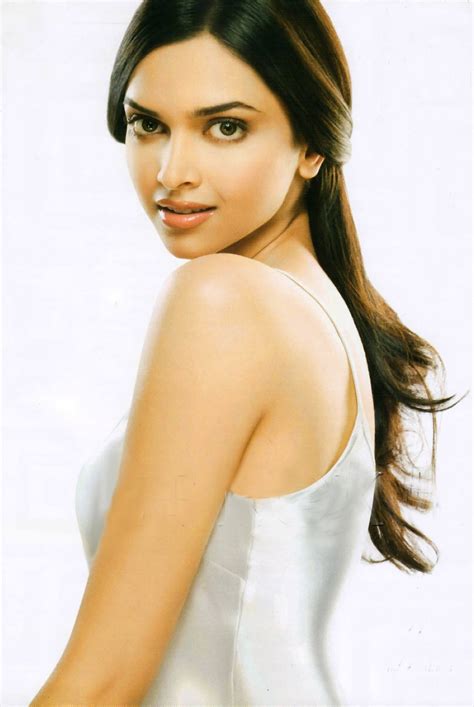 All Actress Glamour Photos Deepika Padukone Very Hot With Bikini