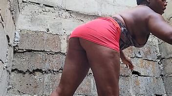 Elle m a séduit pour la baiser dans un immeuble inachevé XVIDEOS