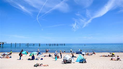 Sonniges Pfingsten Volle Straßen Strände und Eisdielen NDR de