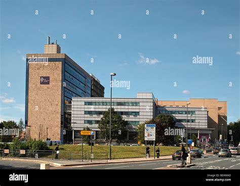 Leeds metropolitan university hi-res stock photography and images - Alamy